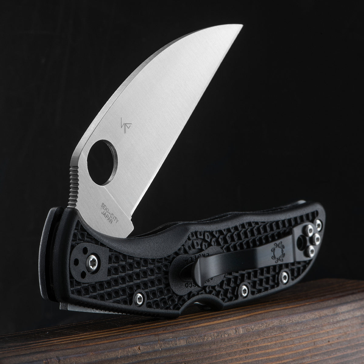 Spyderco Endela Wharncliffe سكين