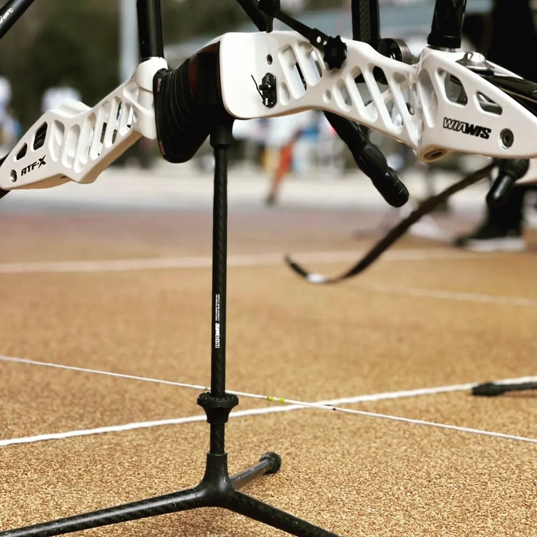 WIAWIS BowStand Carbon حامل قوس