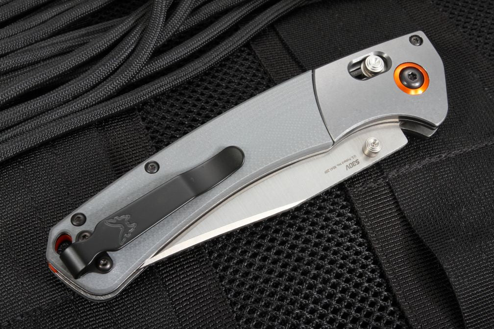 BENCHMADE 15080-1 Crooked River knife