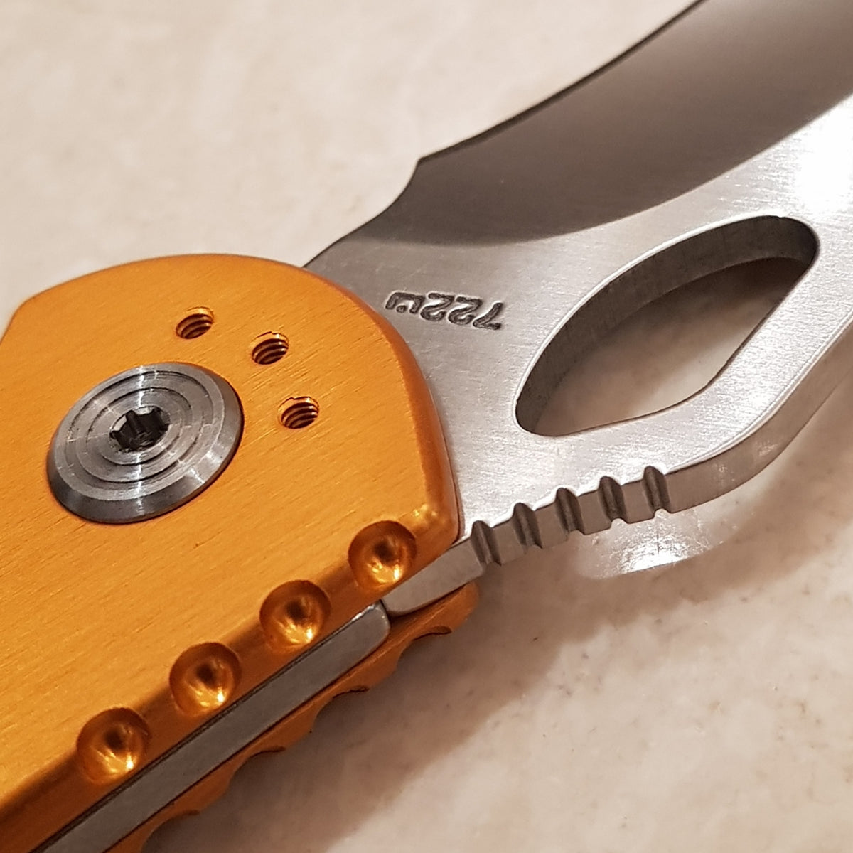 Buck 722 Spitfire Knife Orange