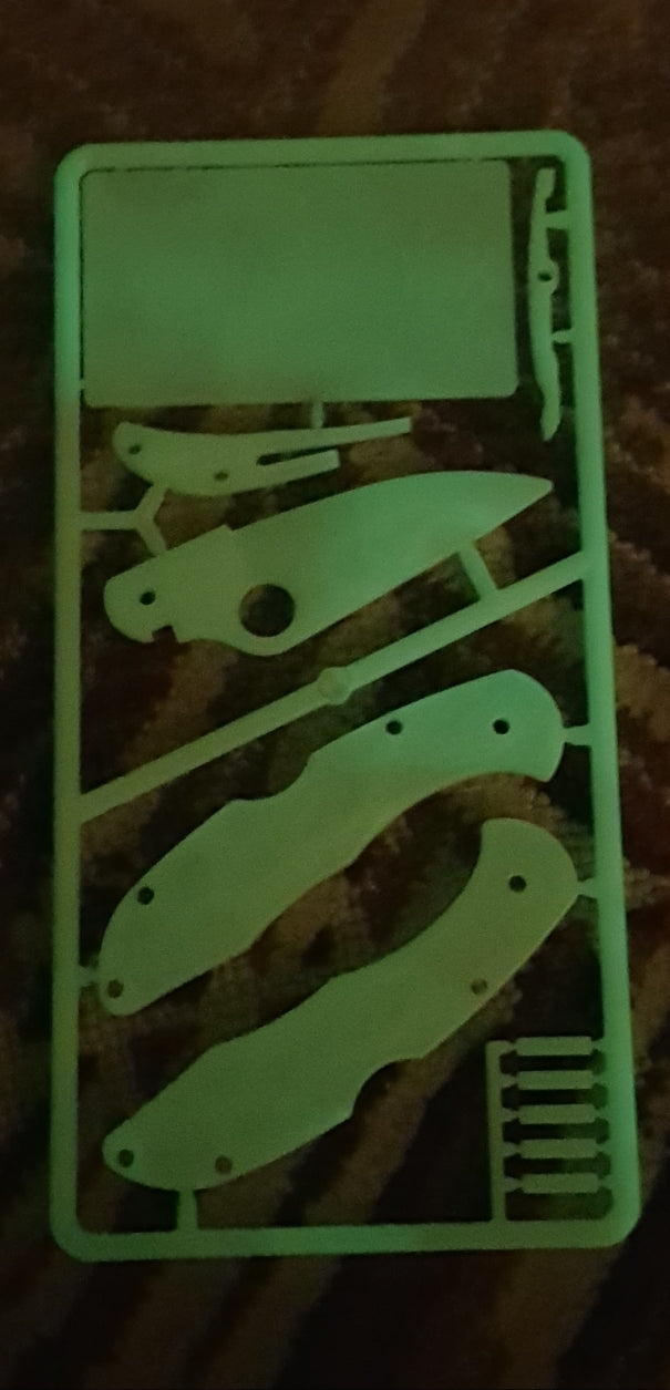 Spyderco Delica 4 plastic knife kit