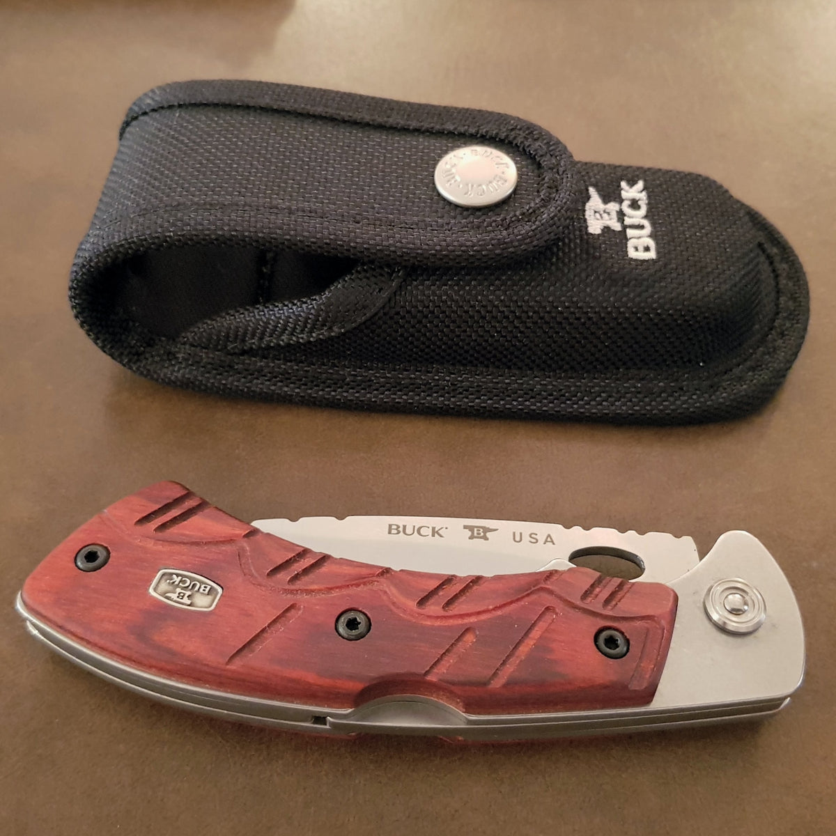 Buck 556 folding knife