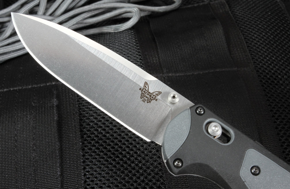 BENCHMADE 590 BOOST knife