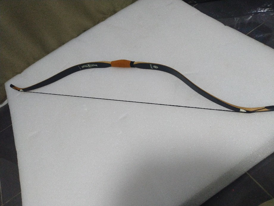 Buck Trail Black Flint Bow قوس تقليدي