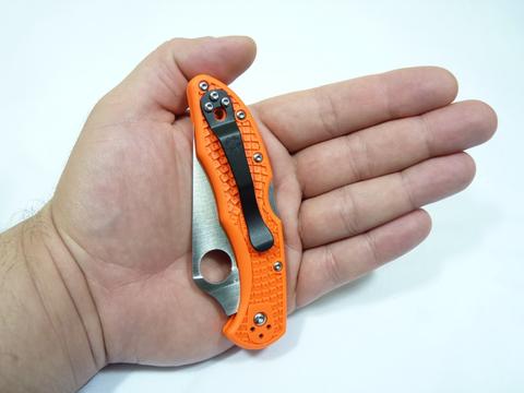 Spyderco Delica 4 Orange knife