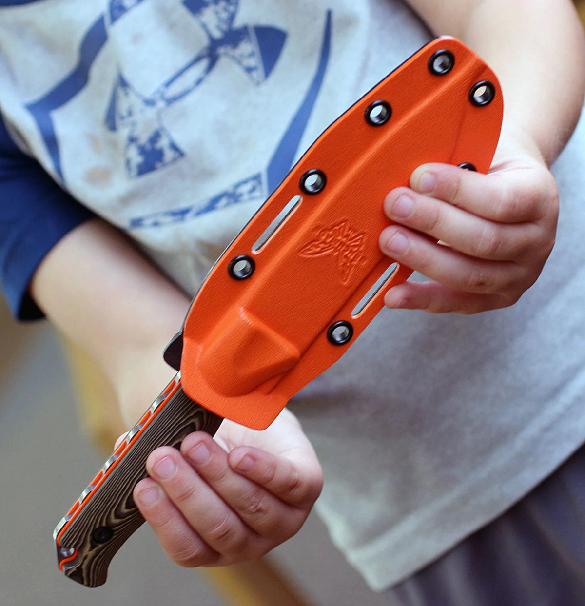 BENCHMADE 15002-1 Saddle Mountain Skinner S90V