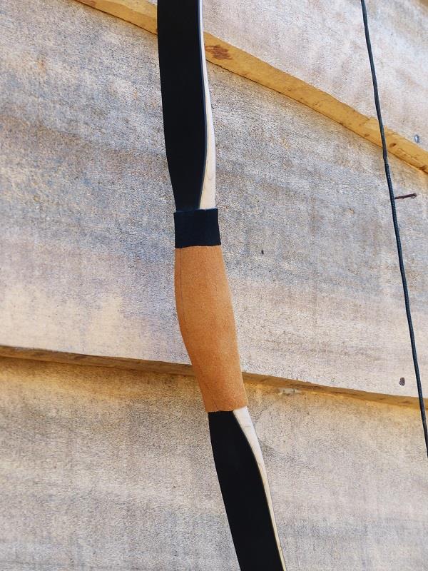 Buck Trail Black Flint Bow قوس تقليدي