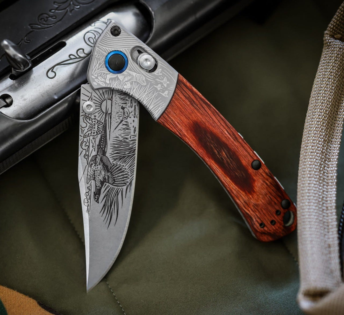BENCHMADE 15085-2204 Limited Edition Artist Series