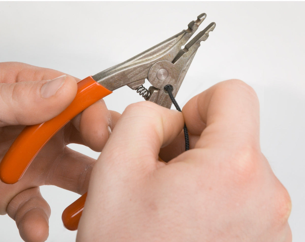 OMP D-Loop Pliers