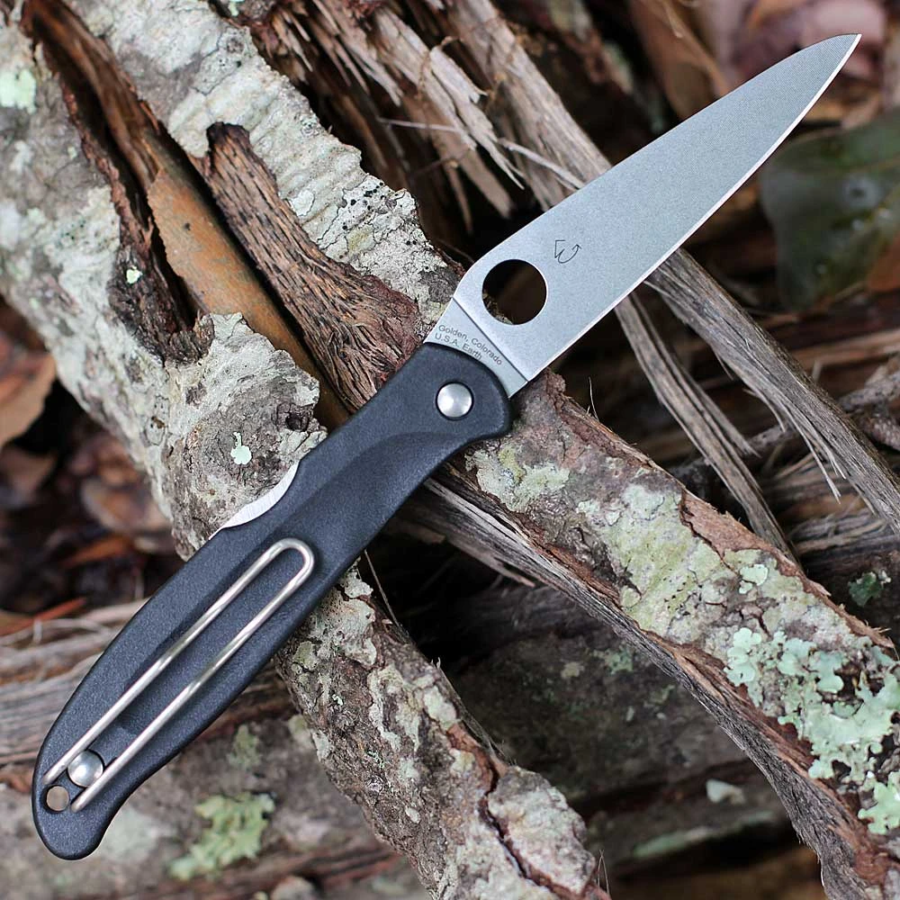 Spyderco Charisma سكين