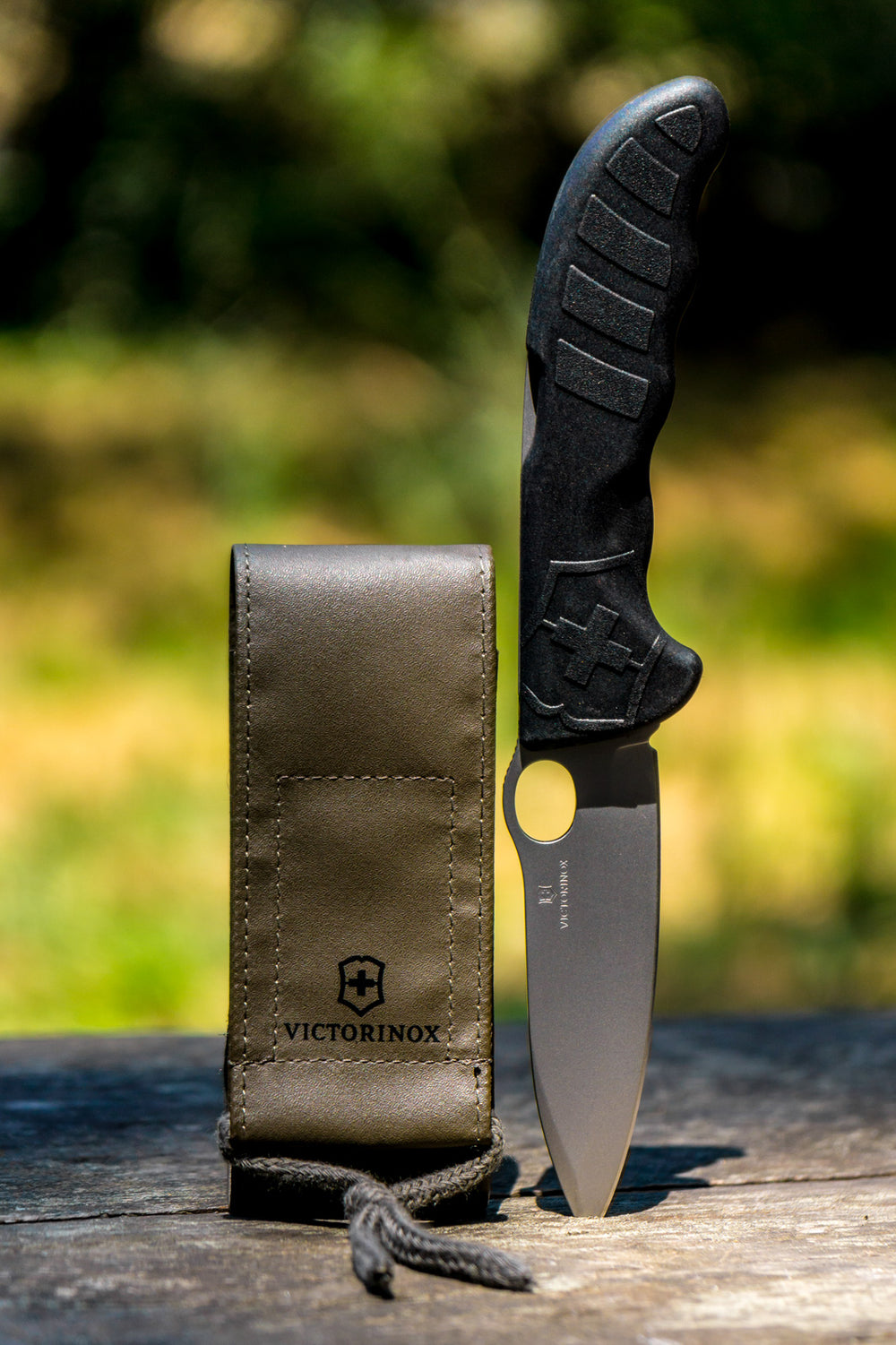 Victorinox Hunter Pro 0.9410.3 Sports Hobbies